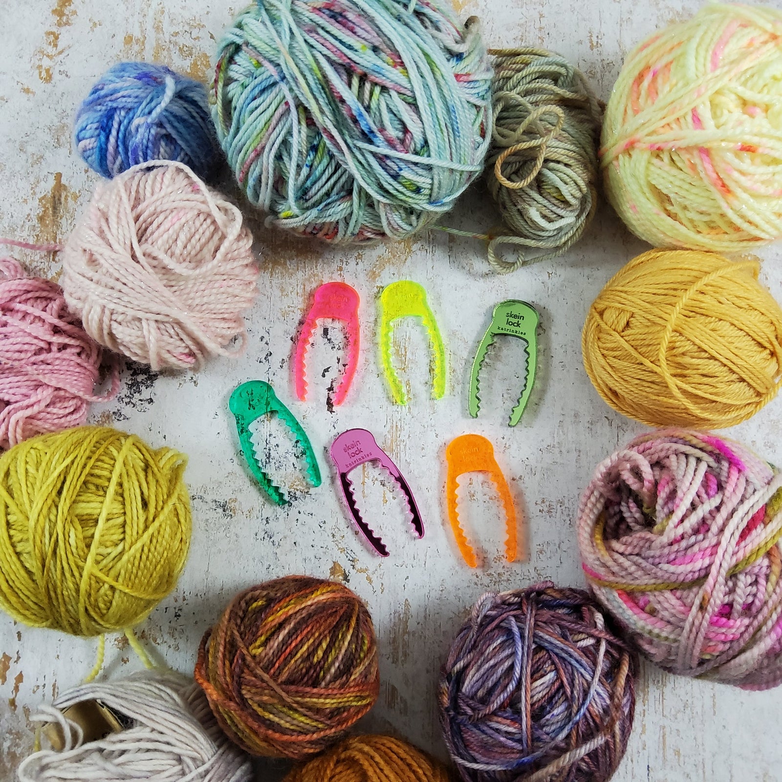 Katrinkles Acrylic Skein Locks