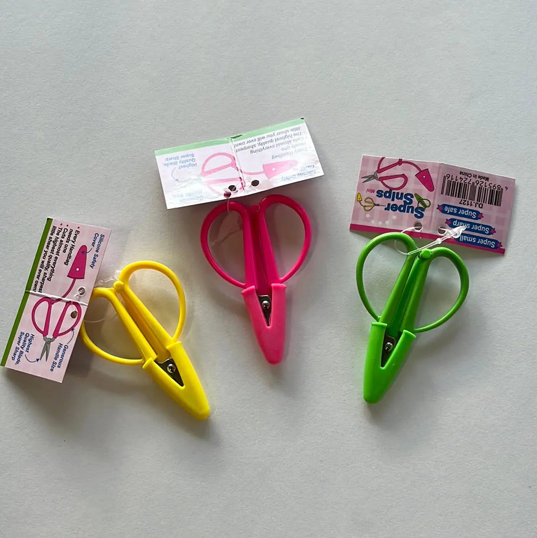 Super Snips Yarn Folk